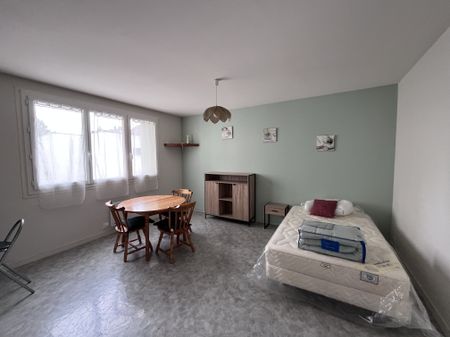 Location Appartement 1 pièce 29m² PERIGUEUX 24000 - Photo 2