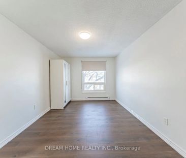 22 Hazelglen Court #Upper level - Photo 5