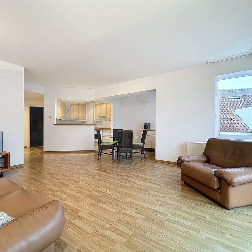 Appartement te huur - Photo 1