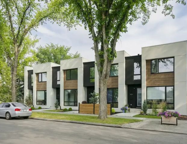 Beautifully Finished 3 Bed 2.5 Bath Townhouse Ideally Located in Holyrood | 7812 94 Avenue Northwest, Edmonton - Photo 1