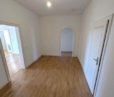 Blick auf den Altmarkt: City-Appartment mit 2 Bädern, Balkon, Lift ... - Photo 1