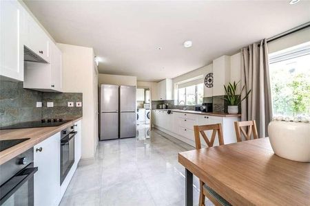 Croyland Drive, Elstow, Bedford, Bedfordshire, MK42 - Photo 5