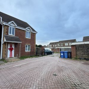 Boldre Close - Photo 2