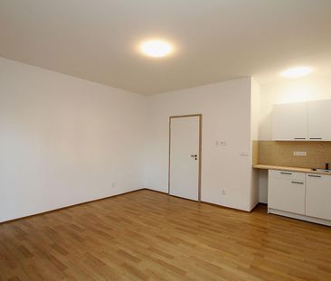 Pronájem bytu 1+kk a garsoniéry 27 m² - Photo 2