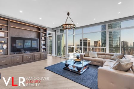 Penthouse in Downtown Vancouver, BC - Photo 3