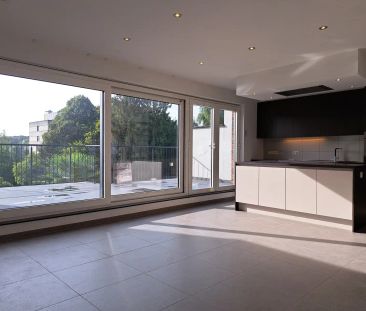 Appartement te huur - foto 2