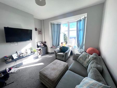1 bedroom ground floor flat to rent - Photo 2