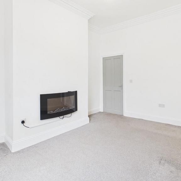 2 bedroom cottage to rent - Photo 1