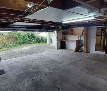 4 Bedroom, Double Garage Home Available - Photo 4