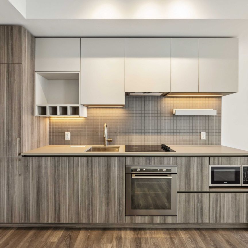 For Lease - 5 Buttermill Avenue Unit# 2611, Vaughan, Ontario - Photo 1