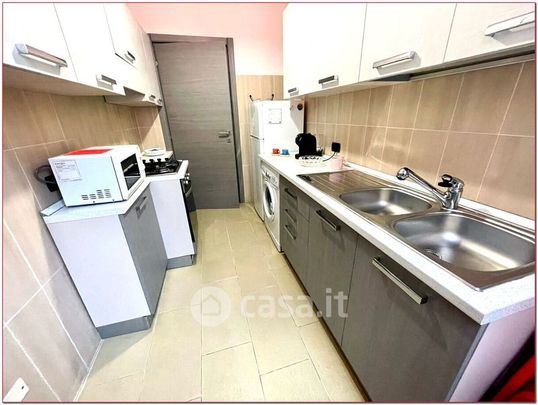 Trilocale in Affitto in Via Dante Alighieri 120 a Cagliari - Photo 1