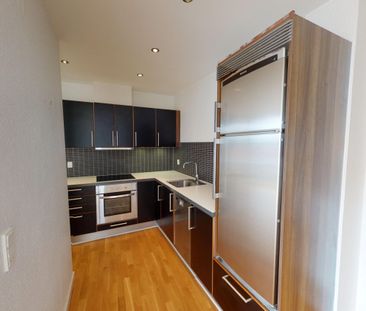 <b>Moderniseret 3-værelses lejlighed med altan</b><br> - Photo 2