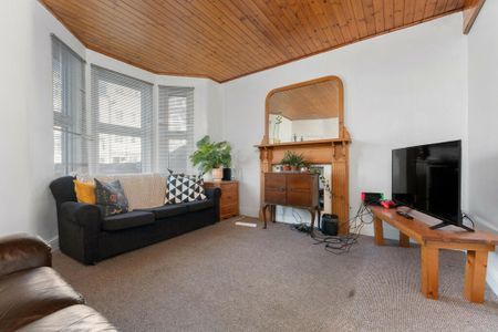 Garratt Lane, Tooting - Photo 2