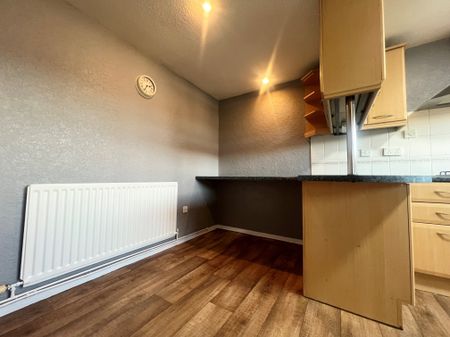 Highland Way, Redditch, B98 - Photo 2