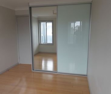 Modern & Quality 4-Bedroom Duplex - Photo 6