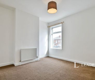 2 bedroom terraced to rent Lowfield Road, Cheadle, SK3 - Photo 4