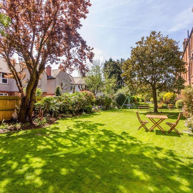 3 bedroom flat to rent - Photo 1