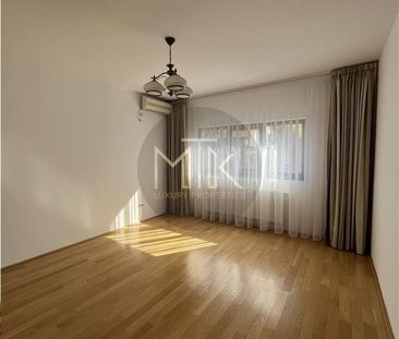 Vila Individuala superba | Curte Libera 400MP - Photo 2
