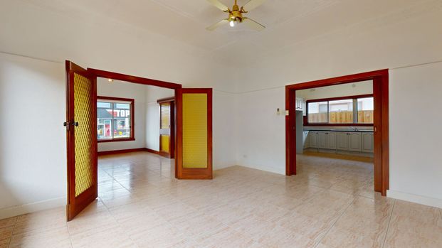 HUGE FAMILY HOME IN EXCELLENT LOCATION - Photo 1