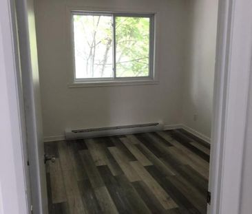 4 1/2 - Laval - 1 650 $/mois - Photo 1