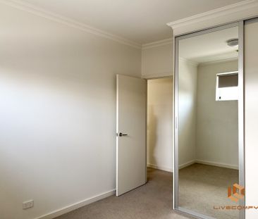 College Park - Photo 3