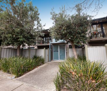 One Bedder of Generous Proportions! - Photo 2