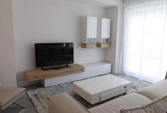 3 bedroom luxury Flat for rent in Mijas Costa, Spain