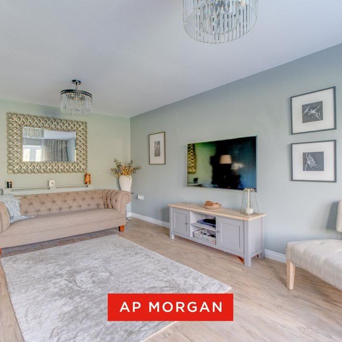 4 bedroom detached house to rent - Photo 1