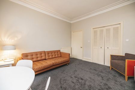 Flat 2, 4 Whitehall Place, AB25 2NX, Aberdeen - Photo 3