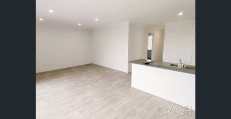 Near New 3x2 Villa in Armadale! - Photo 5