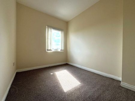 100 Ellis Street, Carrickfergus, BT38 8AZ - Photo 4