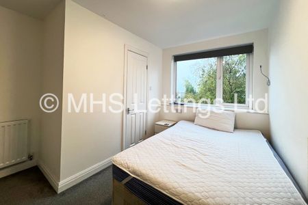 2 Bedroom Penthouse for rent in Hyde Park Road - Photo 5