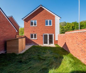 3 bedroom detached house to rent - Photo 5