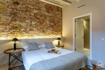 Elegant 3-Bedroom Apartment in Las Ramblas with Private Balcony