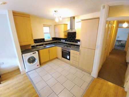 2 bedroom apartment to rent - Photo 5