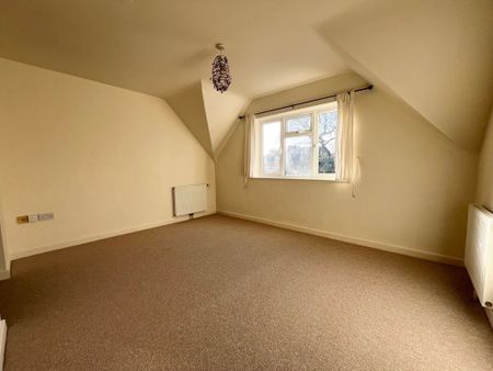 PORTCHESTER ROAD, SPRINGBOURNE - Photo 5