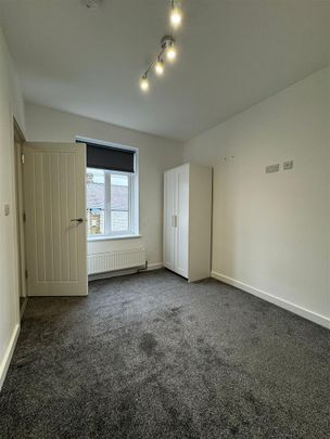 2 bed terraced house to rent in Pritchard Street, Burnley, BB11 - Photo 1