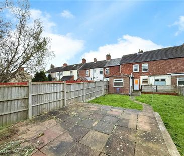 2 bedroom terraced house to rent - Photo 2