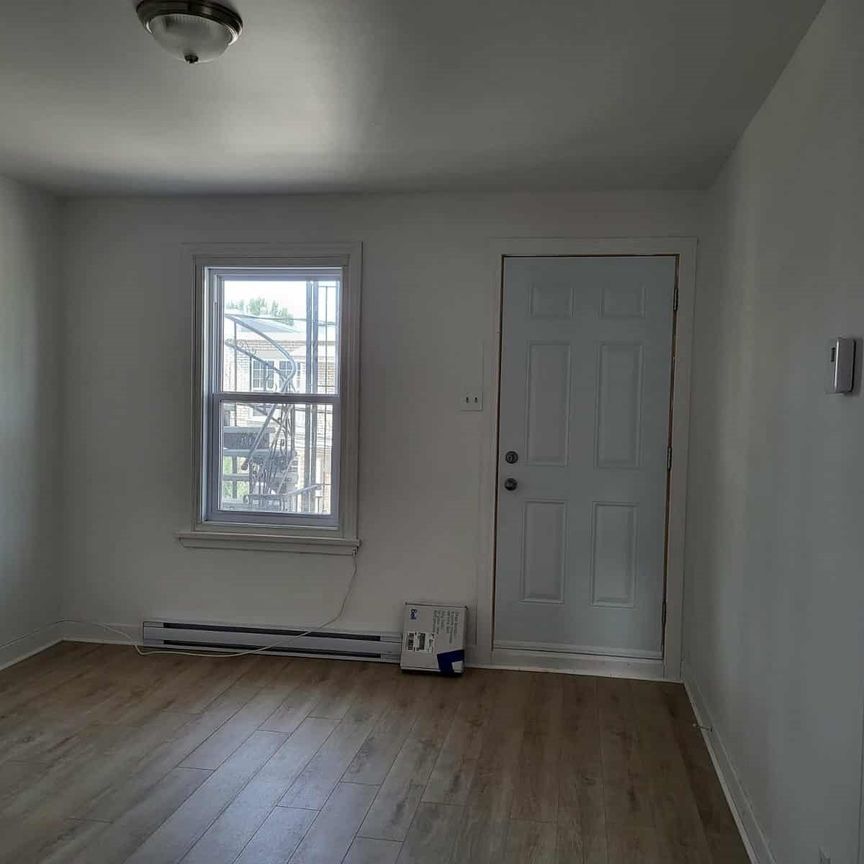 519 Rue Jutras - Photo 1