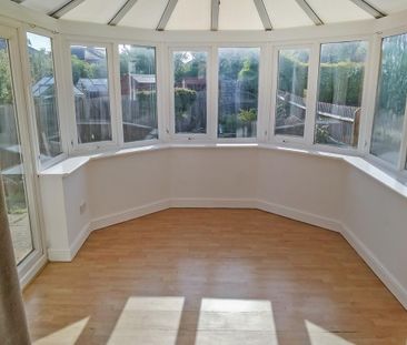 3 bedroom semi-detached house to rent - Photo 3