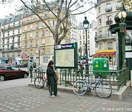 Logement à Paris, Location meublée - Photo 2