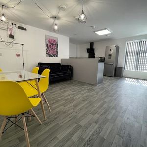 Gordon Street - flat 2 , PRESTON PR1 7HJ - Photo 2