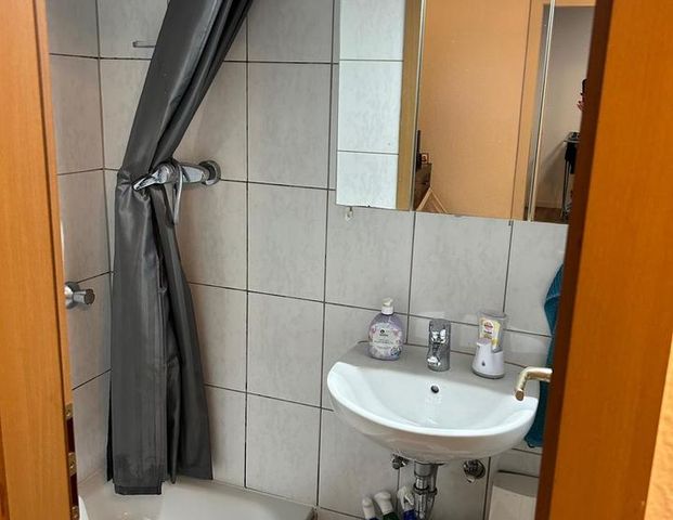 Schöne Wohnung in sehr zentraler Lage - Foto 1