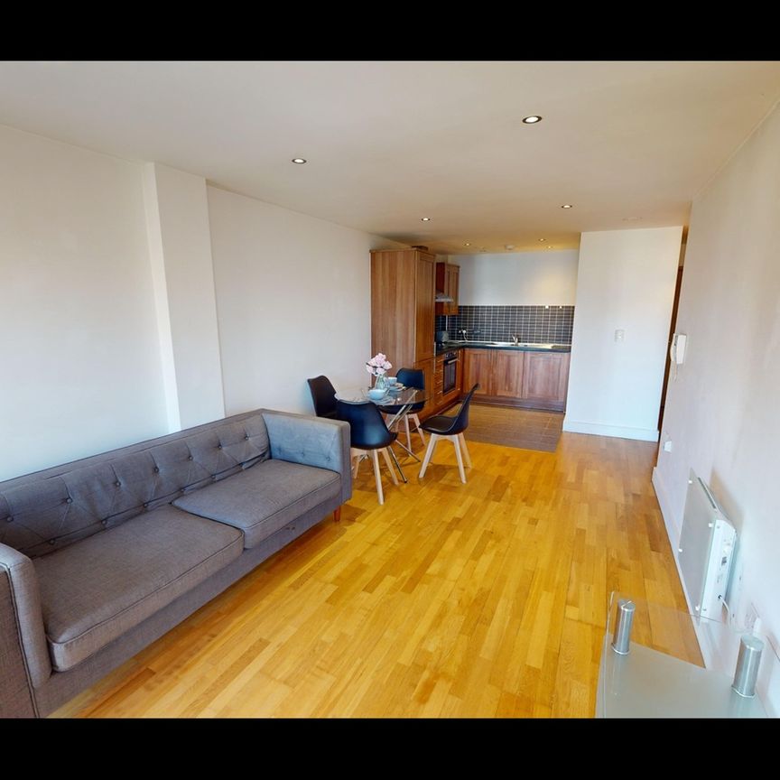 1 Bed Flat, Jugglers Yard, L3 - Photo 1