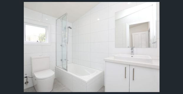 Character, Comfort & Convenience - Photo 1