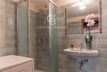 via miramare, 3, Camaiore, Tuscany 55041