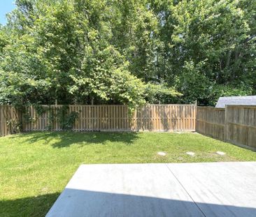 For Lease - 5965 Crimson Drive Unit# UPPER LEVEL, Niagara Falls, On... - Photo 2