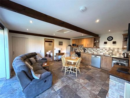 2 bedroom detached house to rent - Photo 2