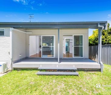 Perfectly Positioned 4 Bedroom Home in Soldiers Point - Photo 6