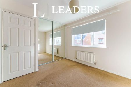 2 bedroom semi-detached house to rent - Photo 3